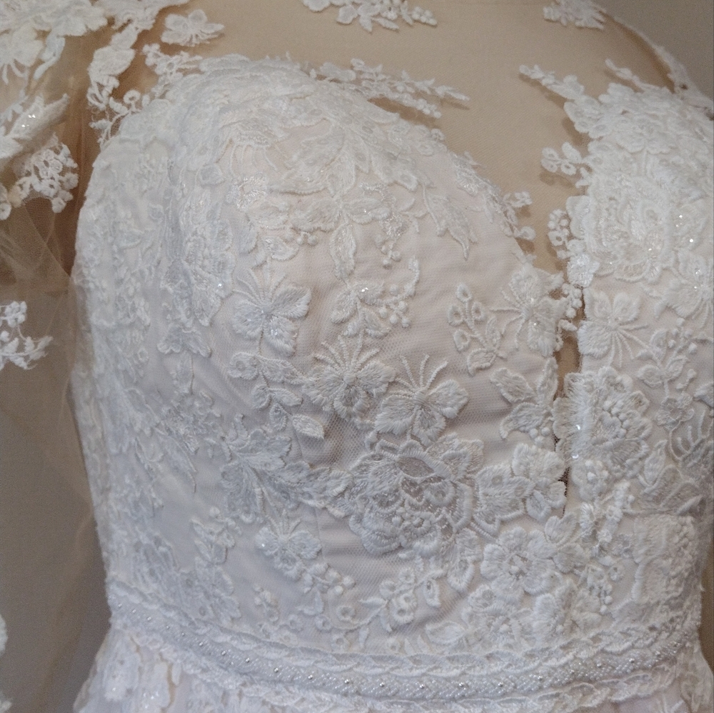 Plus Size- Stella York Wedding Dress with Added Sleeves - Picture 10 of 10